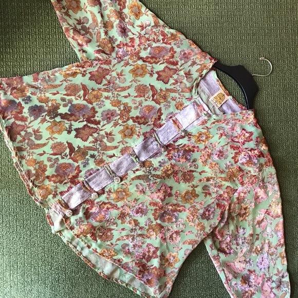 Sheer Top (82%Rayon,18%Silk w velvet flowers. - Picture 1 of 5